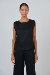Naturals by O & J Linen Top in Black GA581