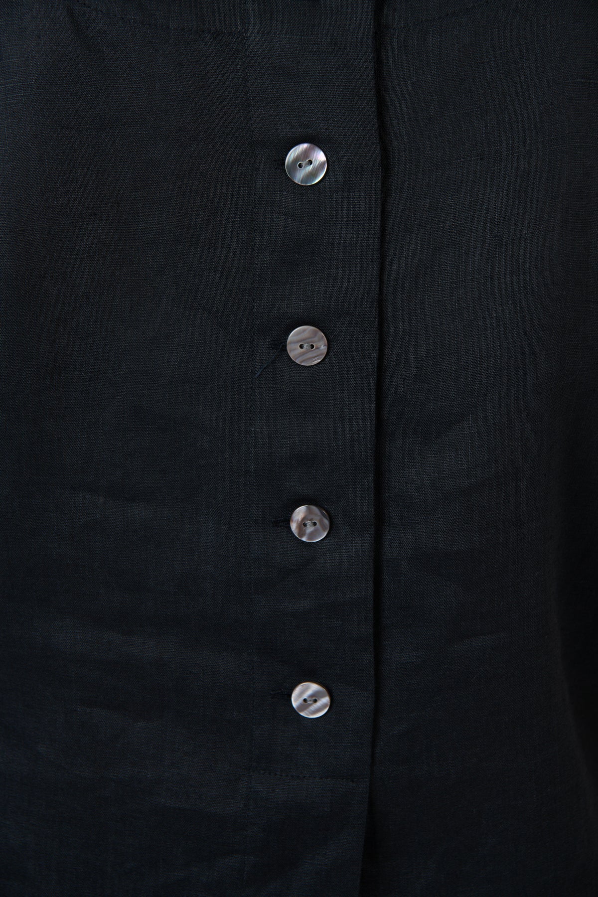 Naturals by O & J Linen Top in Black GA581
