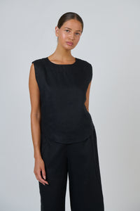 Naturals by O & J Linen Top in Black GA581
