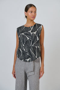 Naturals by O & J Linen Top in Folies GA581