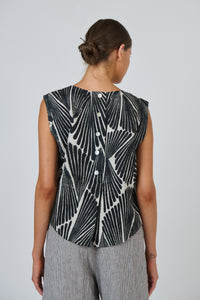 Naturals by O & J Linen Top in Folies GA581