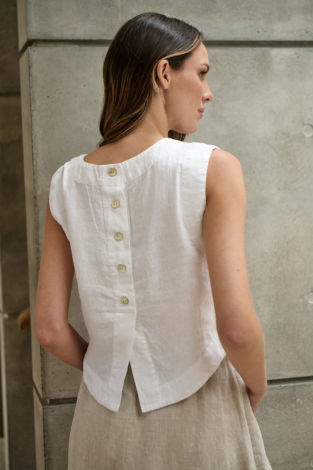 Naturals by O & J Linen Top in White GA581
