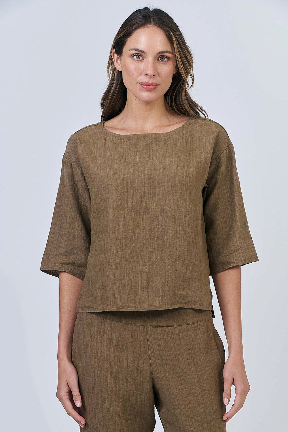 Naturals by O & J Linen Top in Tobacco GA584