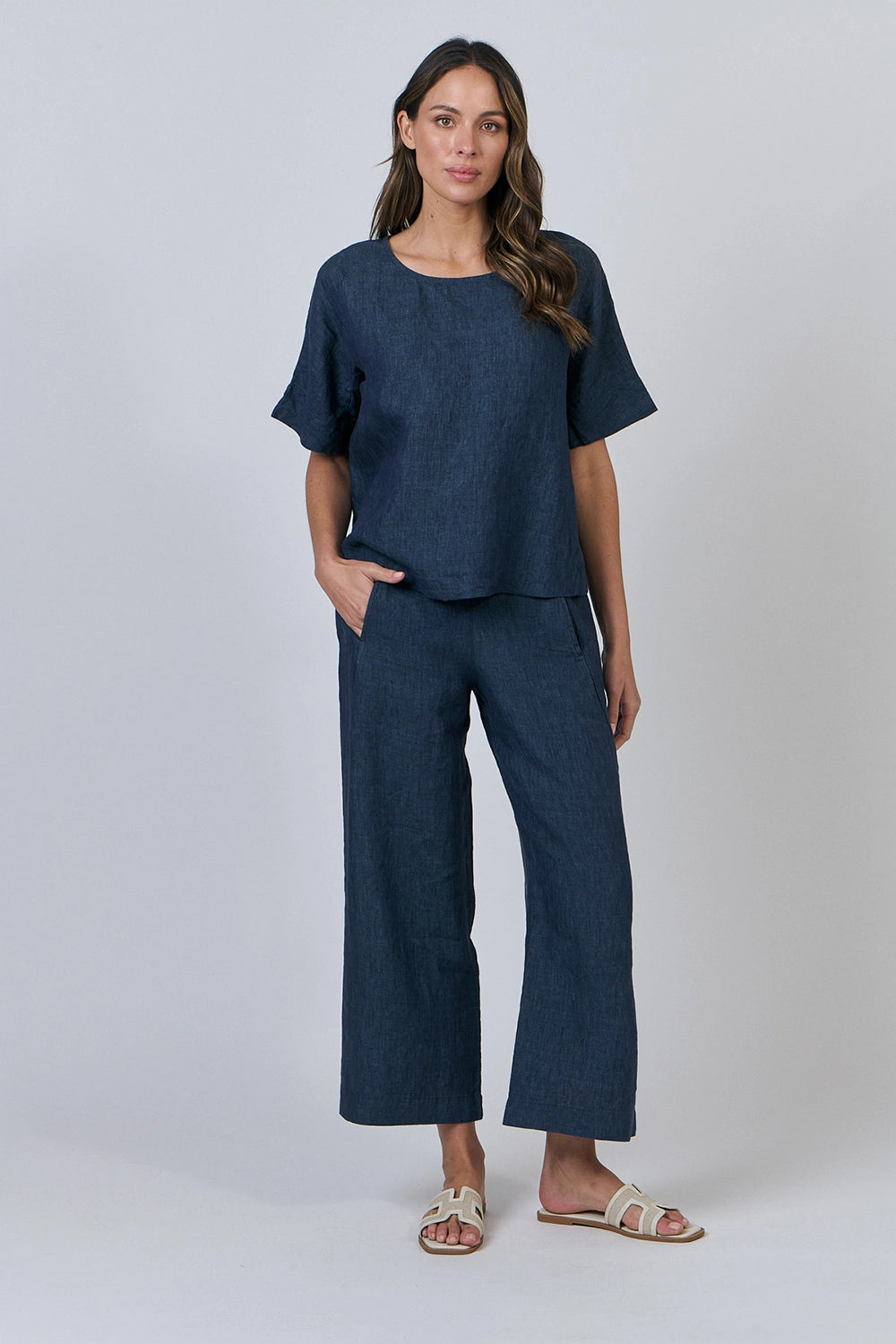 Naturals by O & J Linen Top in Poseidon GA585