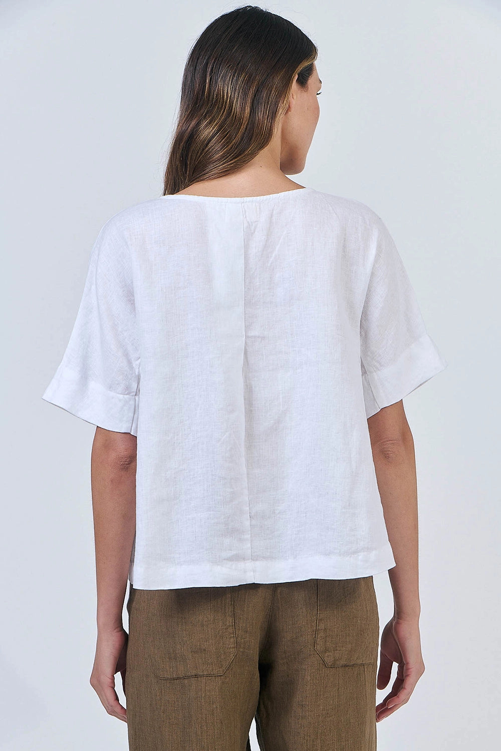 Naturals by O & J Linen Top in White GA585
