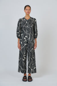 Naturals by O & J Linen Pant in Folies GA398