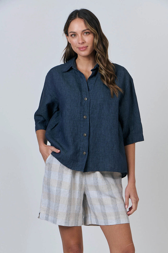 Naturals by O & J Linen Top in Poseidon GA596