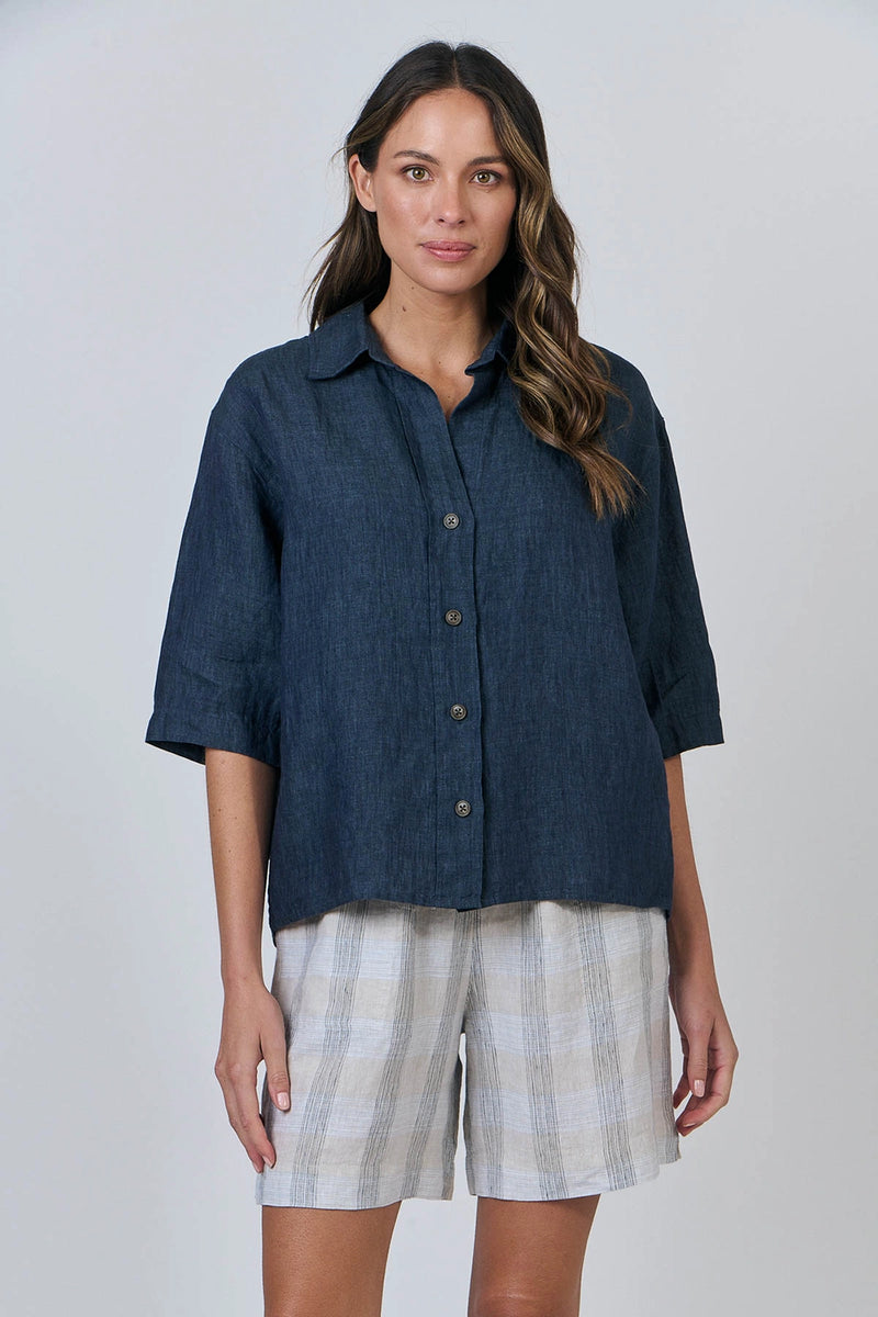 Naturals by O & J Linen Top in Poseidon GA596