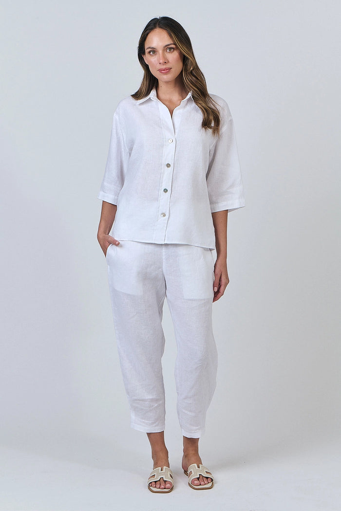 Naturals by O & J Linen Shirt in White GA596