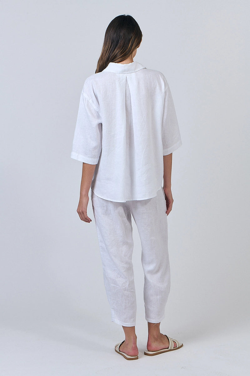 Naturals by O & J Linen Shirt in White GA596