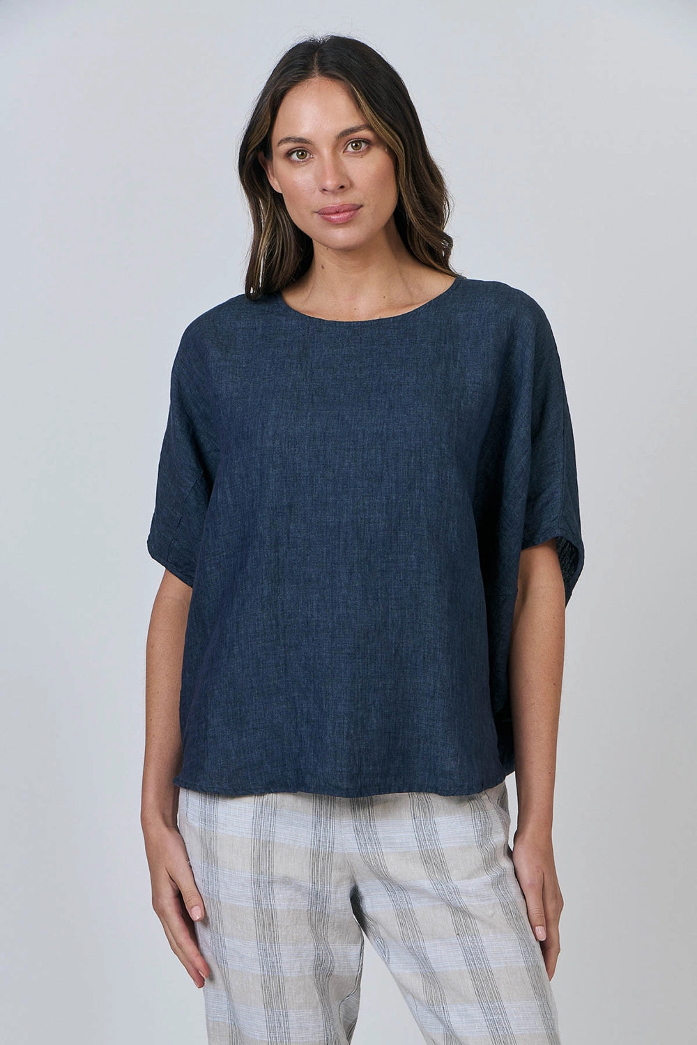 Naturals by O & J Linen Top in Poseidon GA600