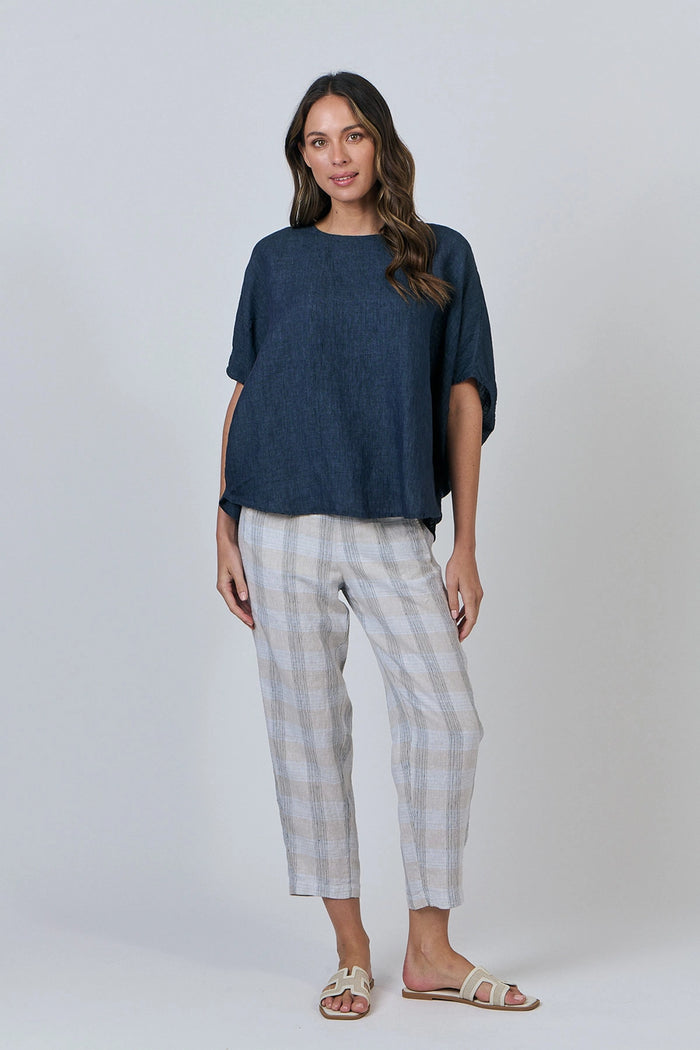 Naturals by O & J Linen Top in Poseidon GA600