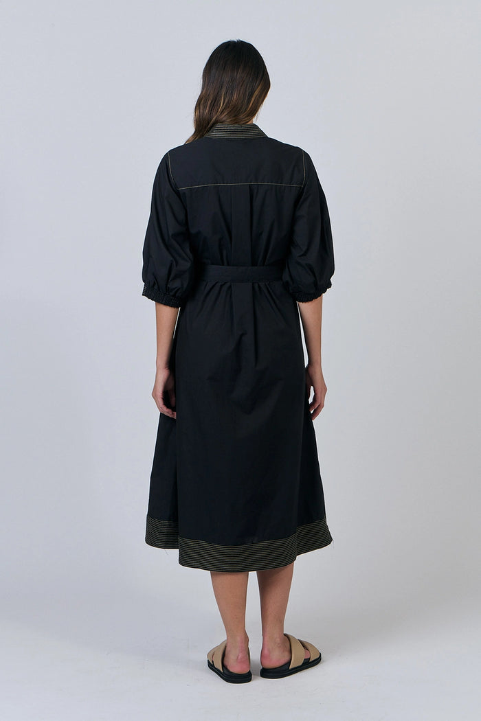 Naturals by O & J Linen Dress in Black GA607