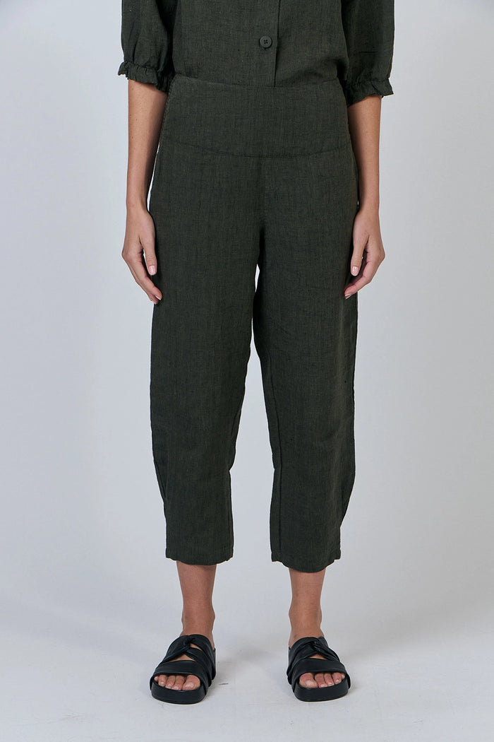Naturals by O & J Linen Pants in Licorice GA615