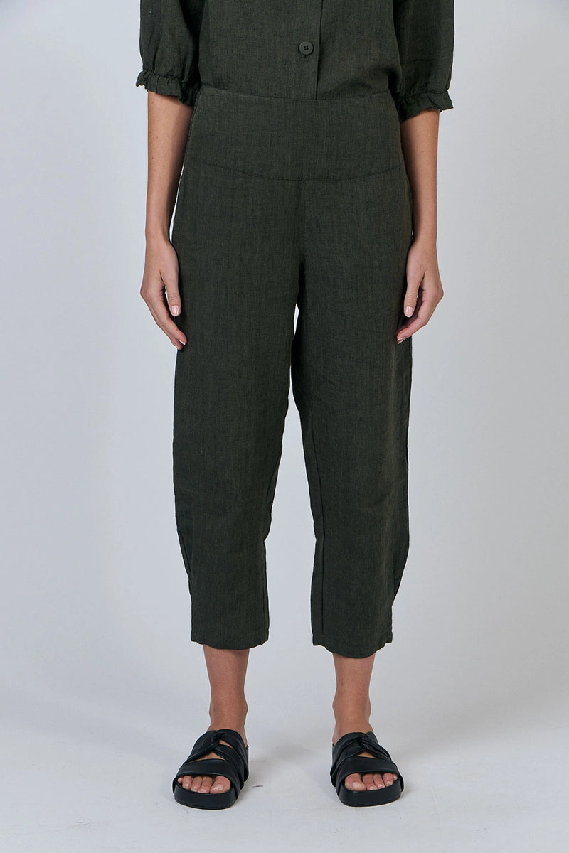 Naturals by O & J Linen Pants in Licorice GA615