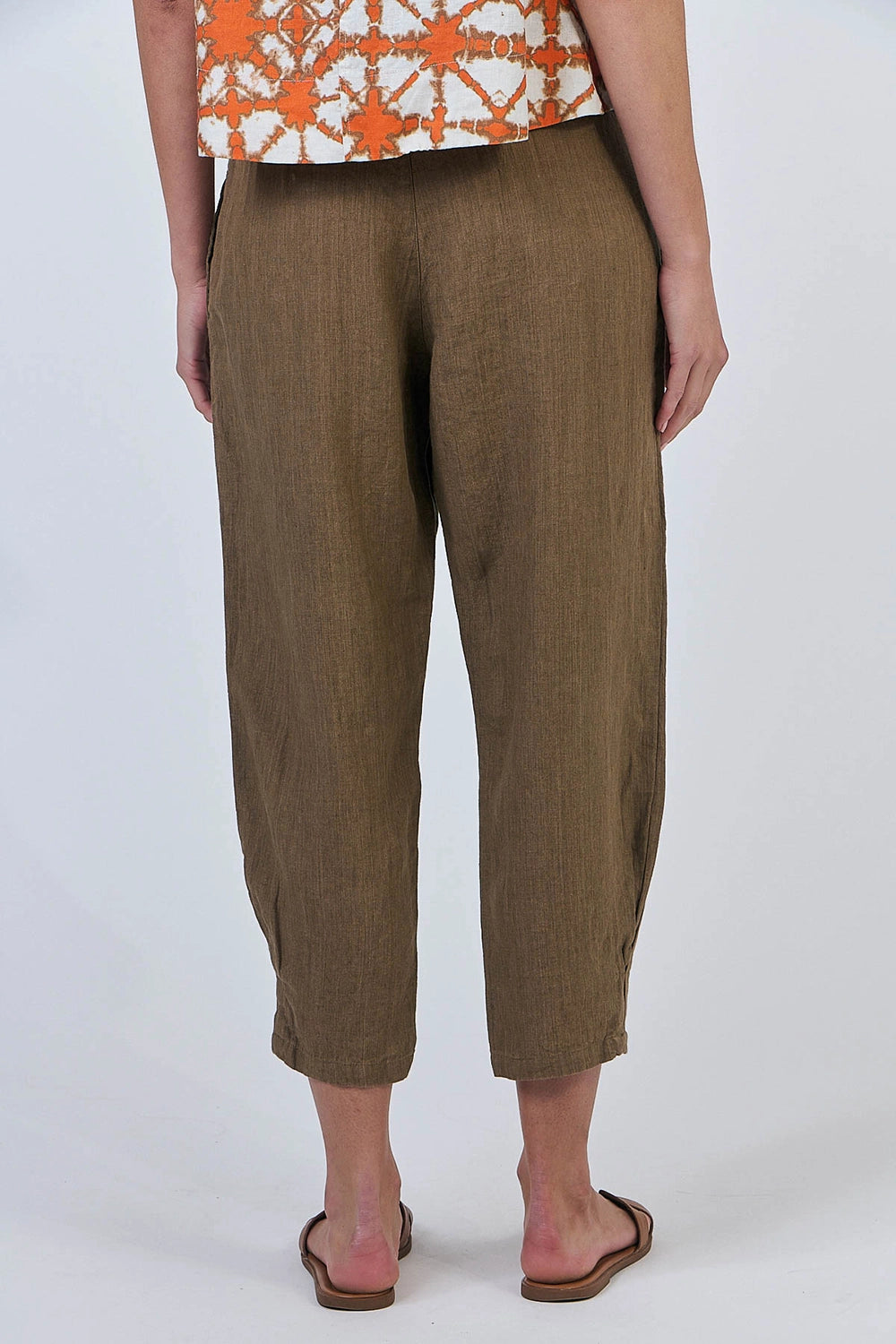 Naturals by O & J Linen Pants in Tobacco GA615