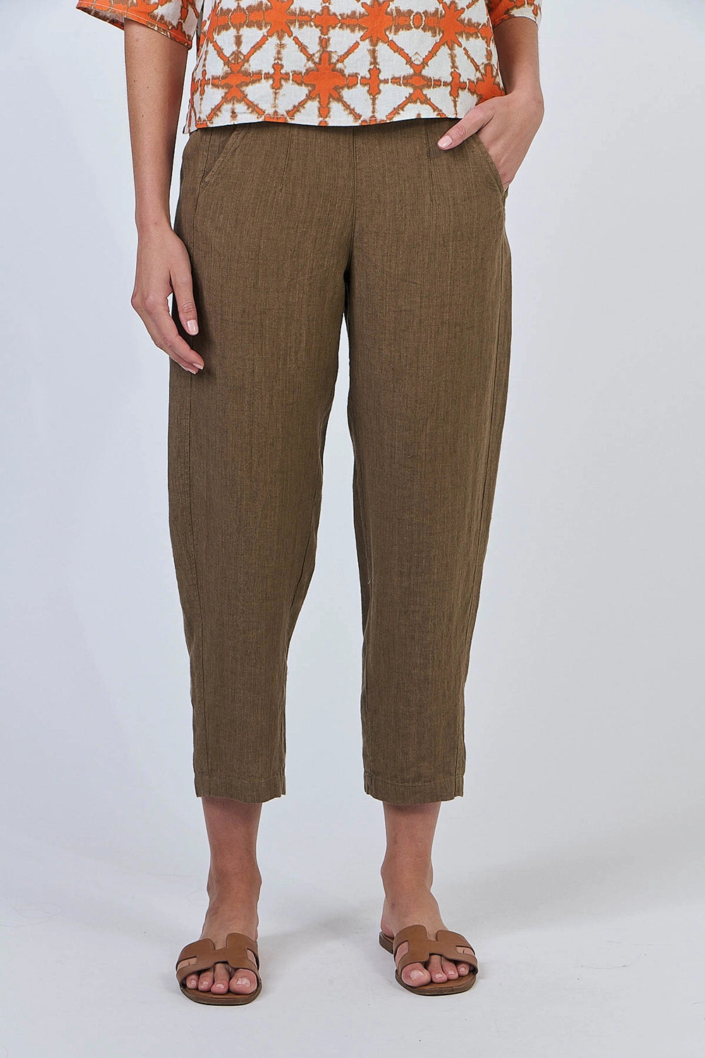 Naturals by O & J Linen Pants in Tobacco GA619