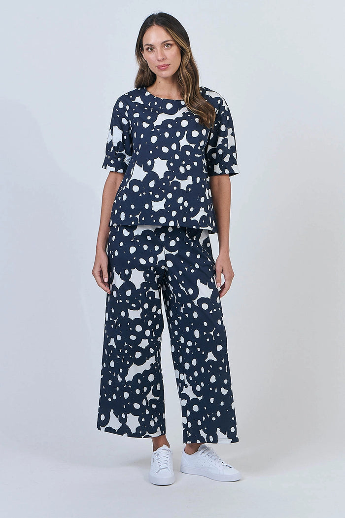 Naturals by O & J Cotton Top in Ink Barnacles GA623