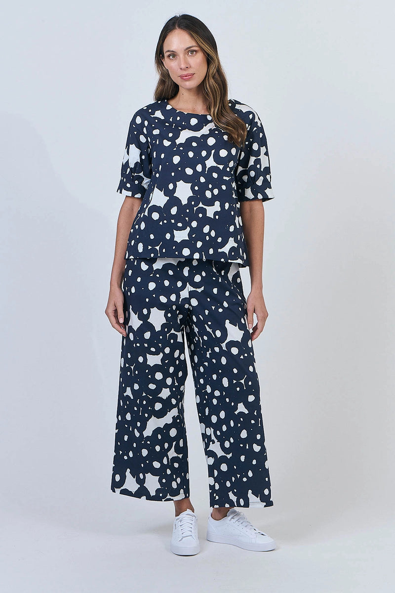 Naturals by O & J Cotton Top in Ink Barnacles GA623