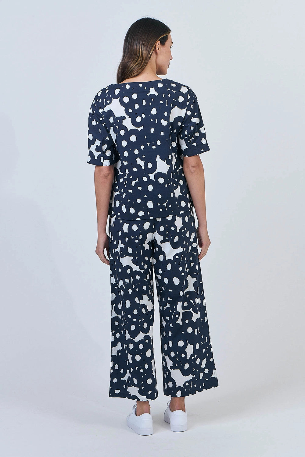 Naturals by O & J Cotton Top in Ink Barnacles GA623