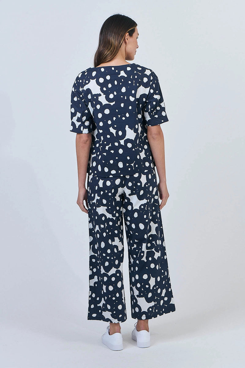 Naturals by O & J Cotton Top in Ink Barnacles GA623