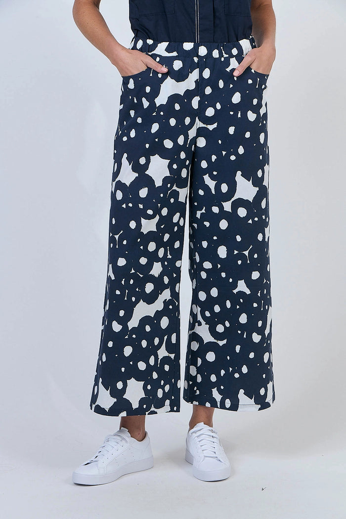 Naturals by O & J Cotton Trousers in Ink Barnacles GA637