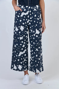 Naturals by O & J Cotton Trousers in Ink Barnacles GA637