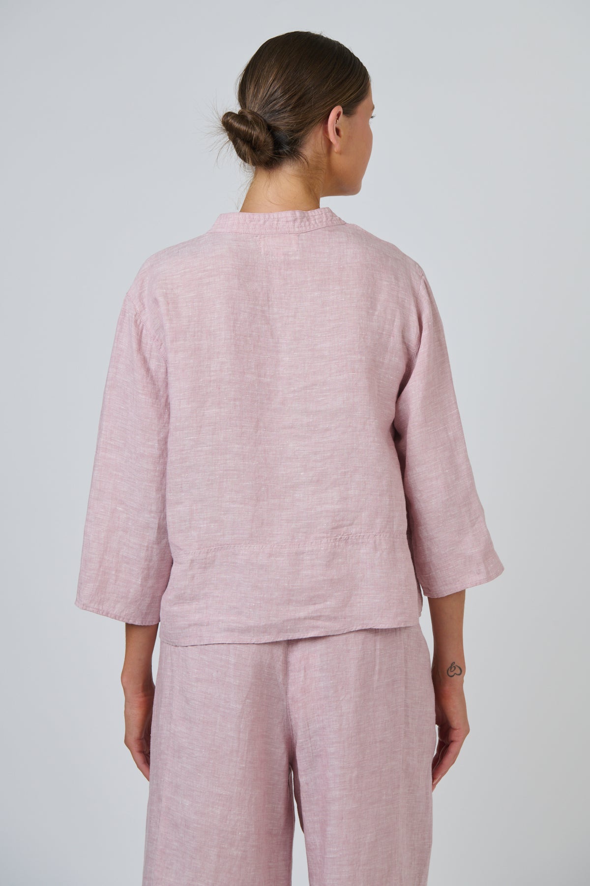 Naturals by O & J Linen Top in Radish GA668