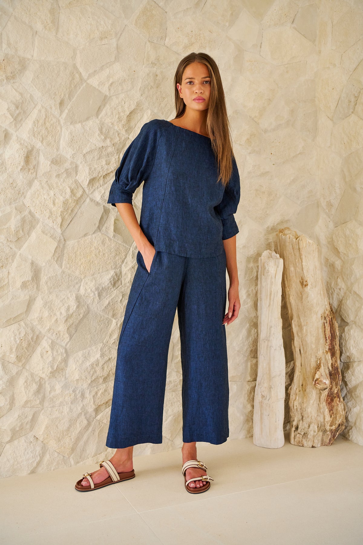 Naturals by O & J Linen Pant in Eclipse GA398