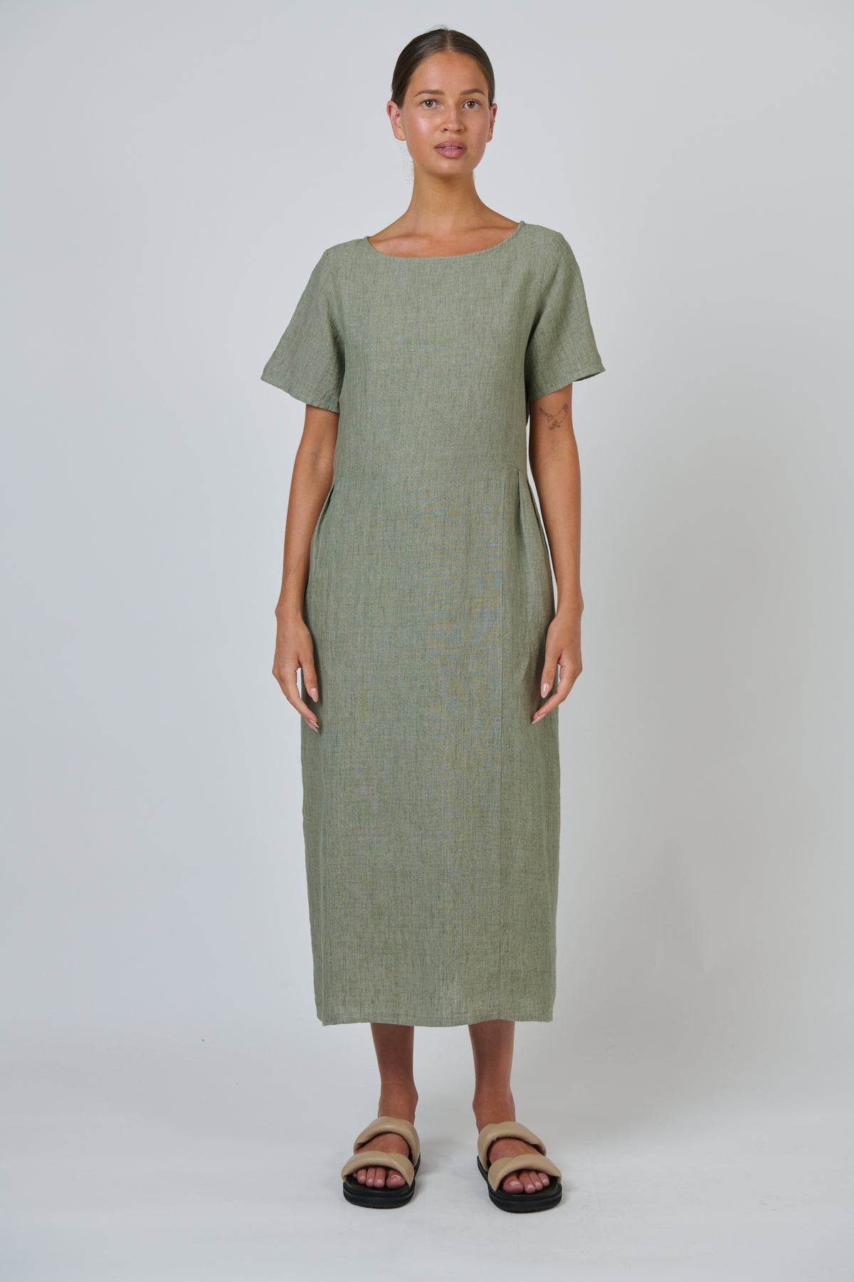 Naturals by O & J Linen Dress in Artichoke GA684