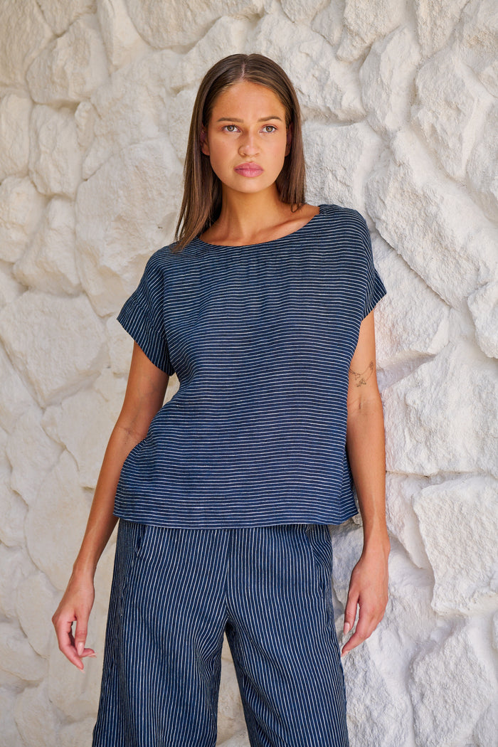 Naturals by O&J Linen Top in Streamlined GA686
