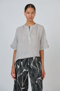 Naturals by O&J Linen Top in Chai GA689