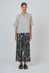 Naturals by O&J Linen Top in Chai GA689