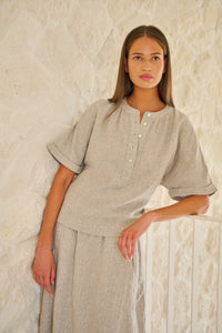 Naturals by O & J Linen Top in Mousse GA689