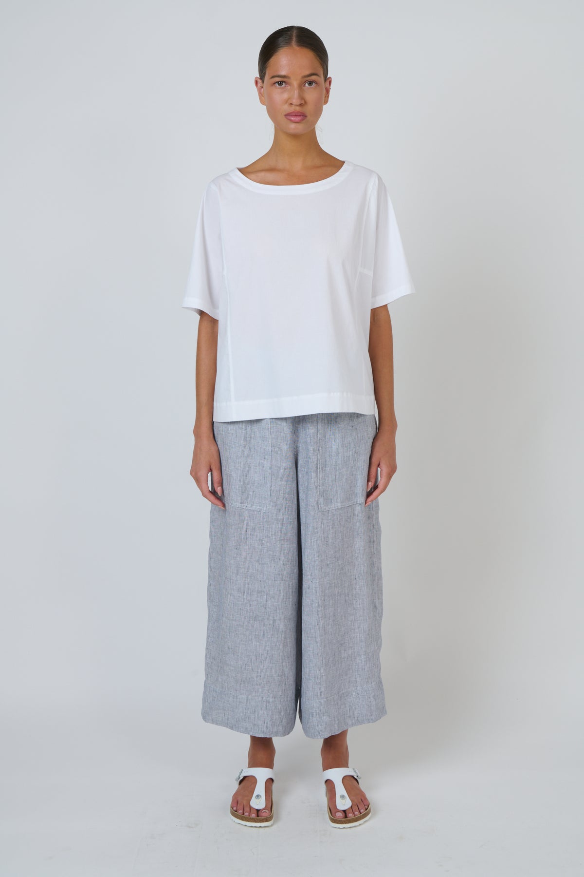 Naturals by O&J Linen Pant in Sliver GA713