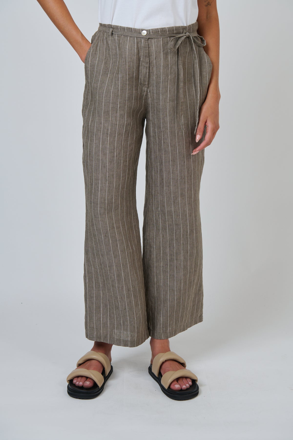 Naturals by O & J Linen Pants in Gauze GA700