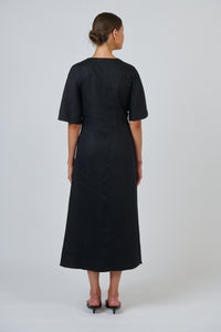 Naturals by O & J Linen Dress in Black GA704
