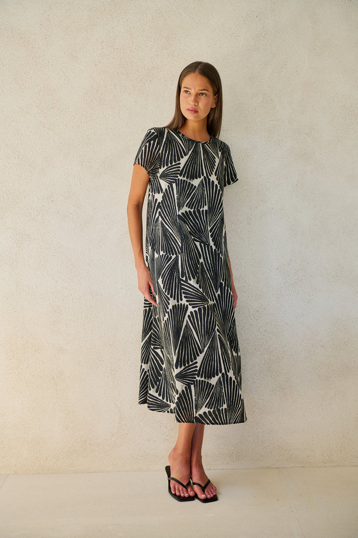 Naturals by O & J Linen Dress in Folies GA706