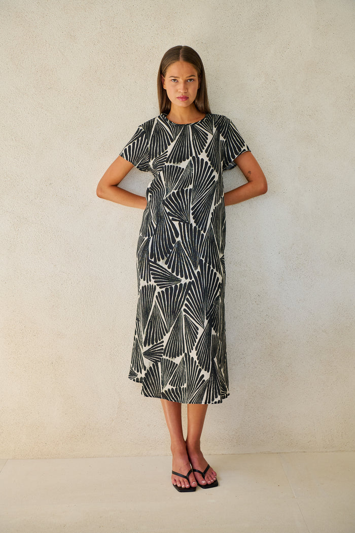 Naturals by O & J Linen Dress in Folies GA706