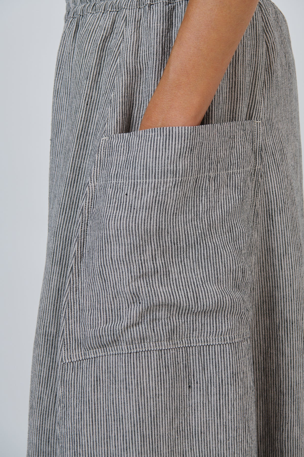 Naturals by O & J Linen Skirt in Rue GA709