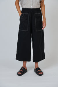 Naturals by O & J Poplin Skirt in Black GA713