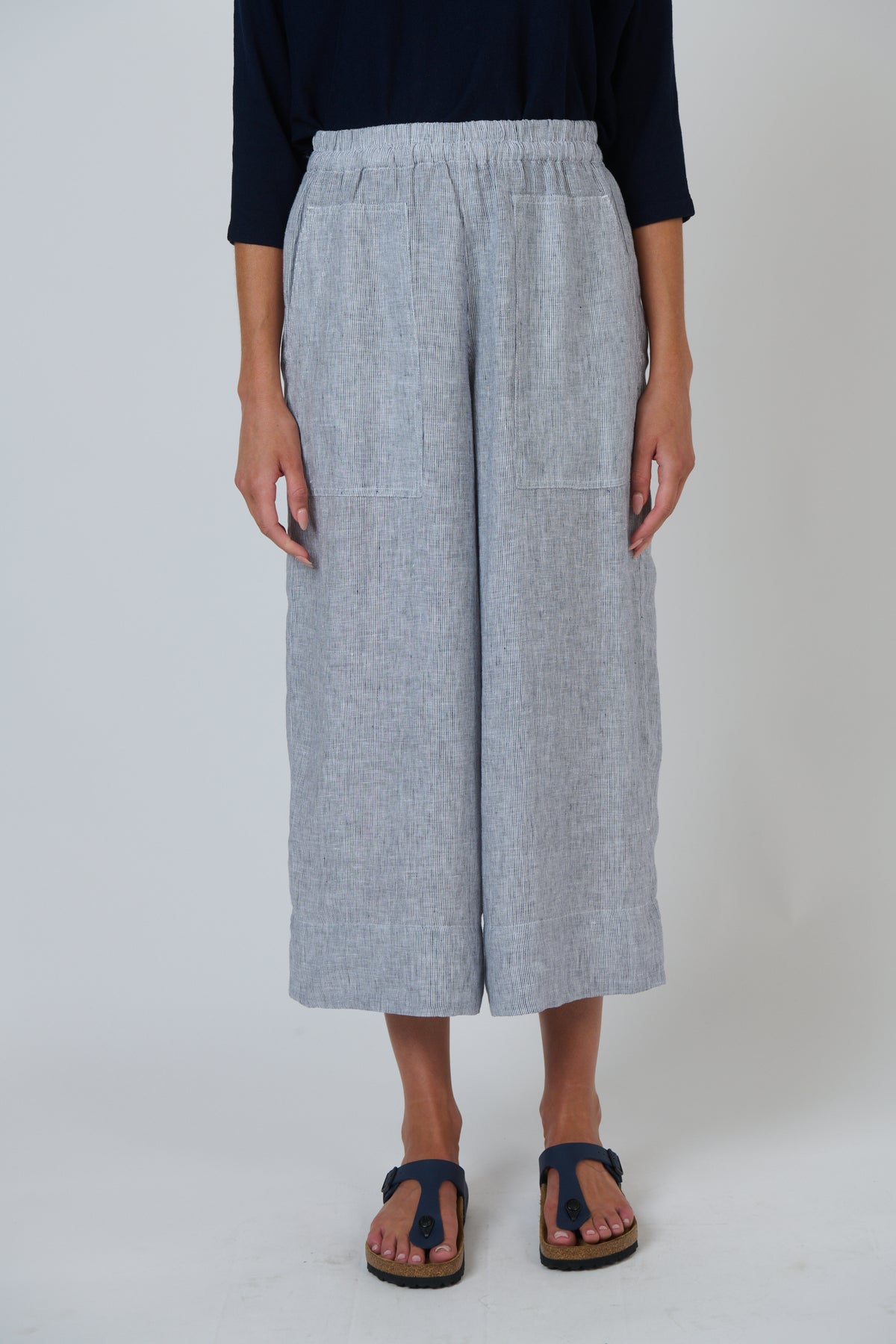 Naturals by O&J Linen Pant in Sliver GA713