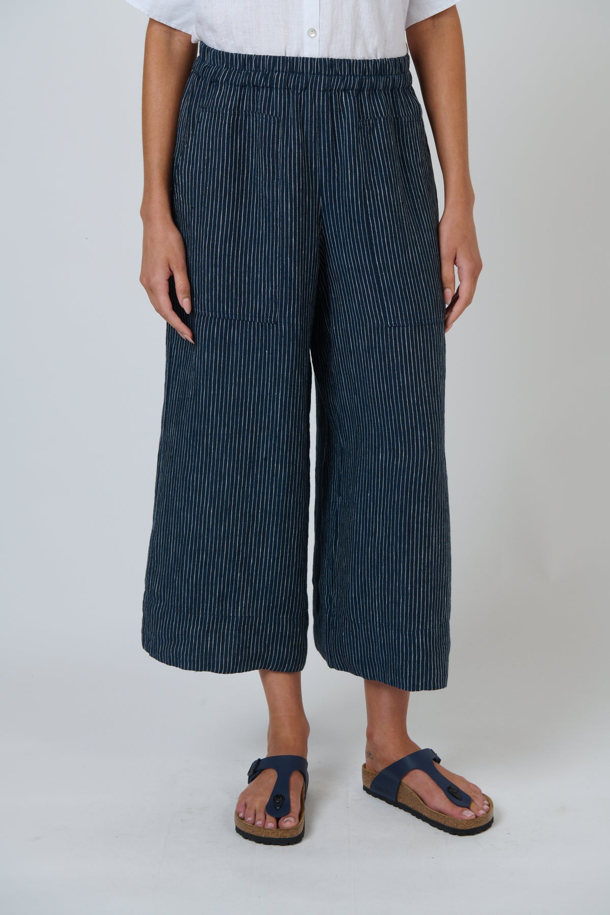 Naturals by O&J Linen Pant in Streamlined GA713