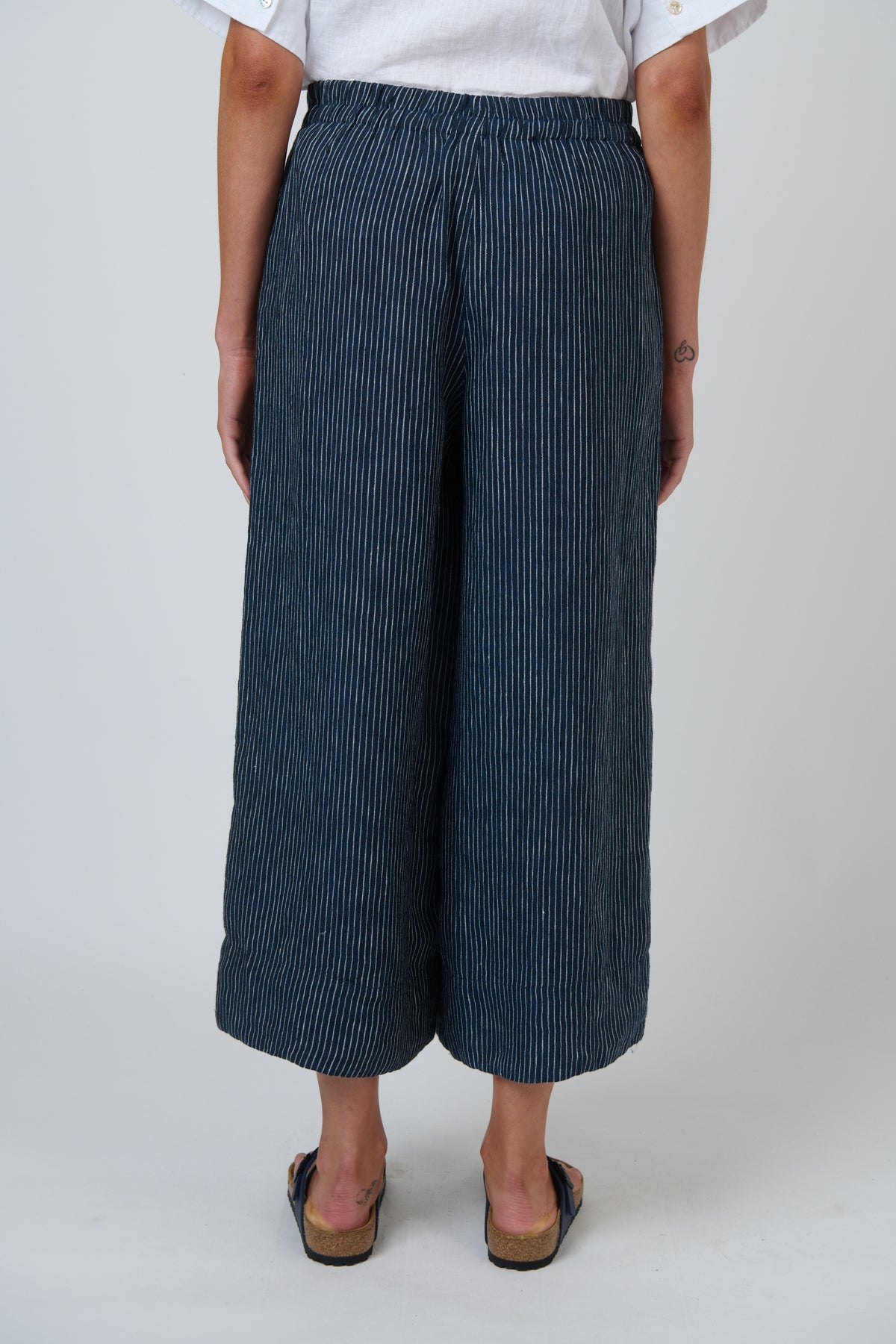 Naturals by O&J Linen Pant in Streamlined GA713