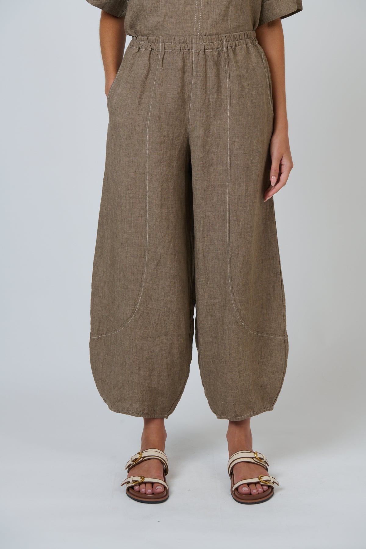 Naturals by O & J Linen Pants in Agate GA714
