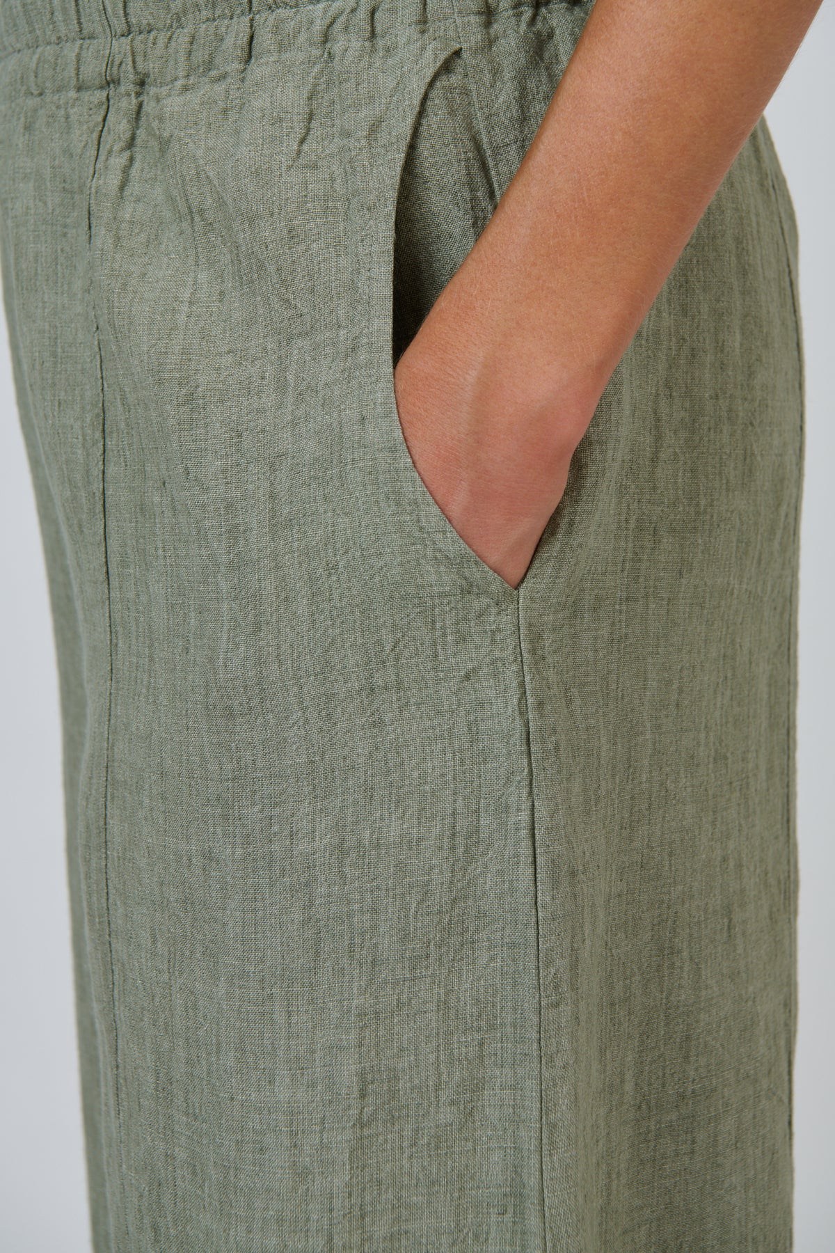 Naturals by O & J Linen Pants in Artichoke GA714