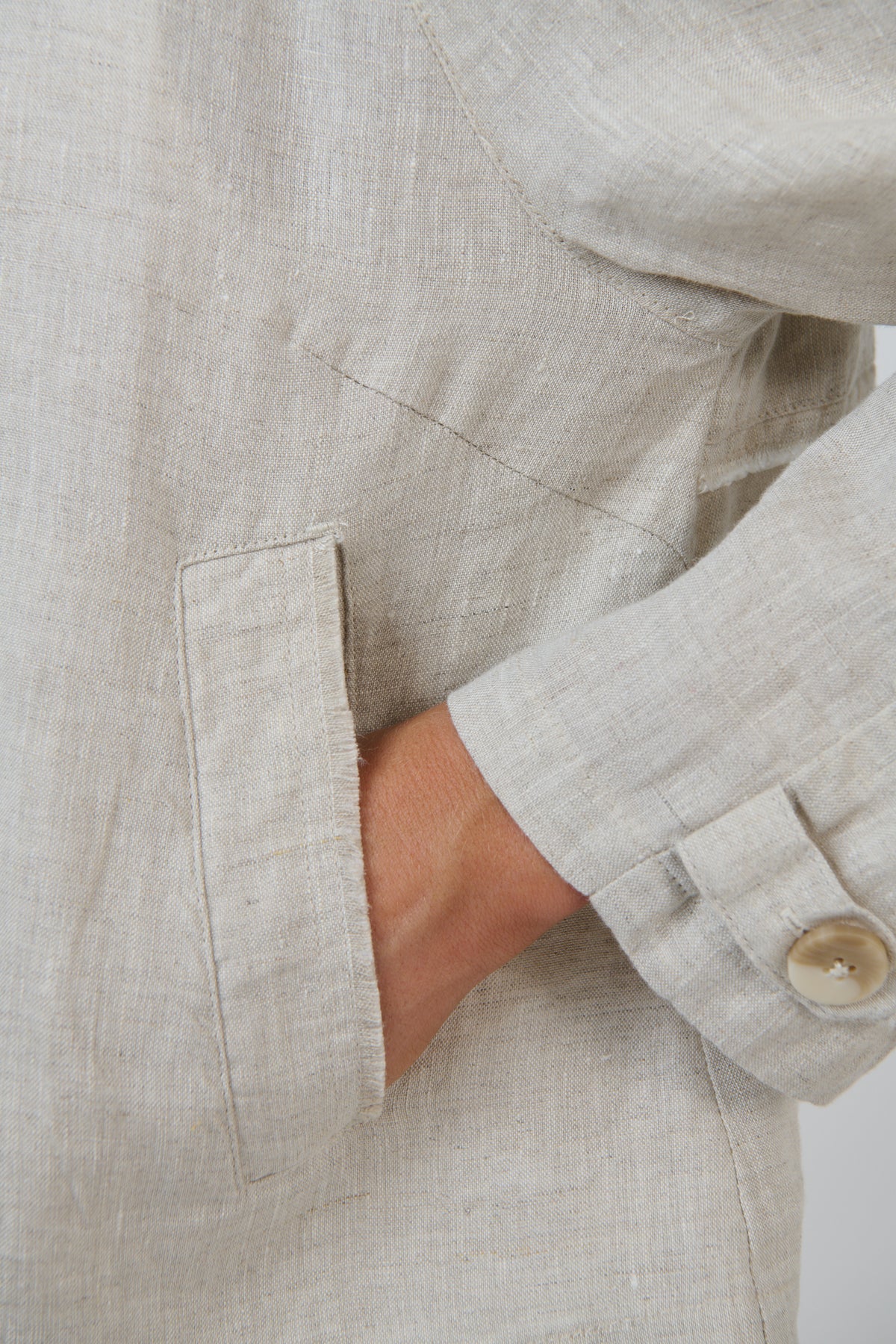 Naturals by O & J Linen Jacket in Sand GA715