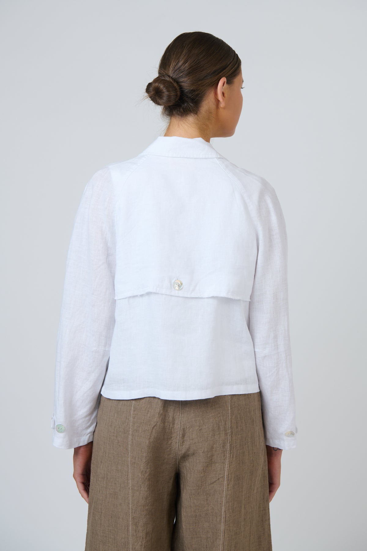 Naturals by O & J Linen Jacket in White GA715