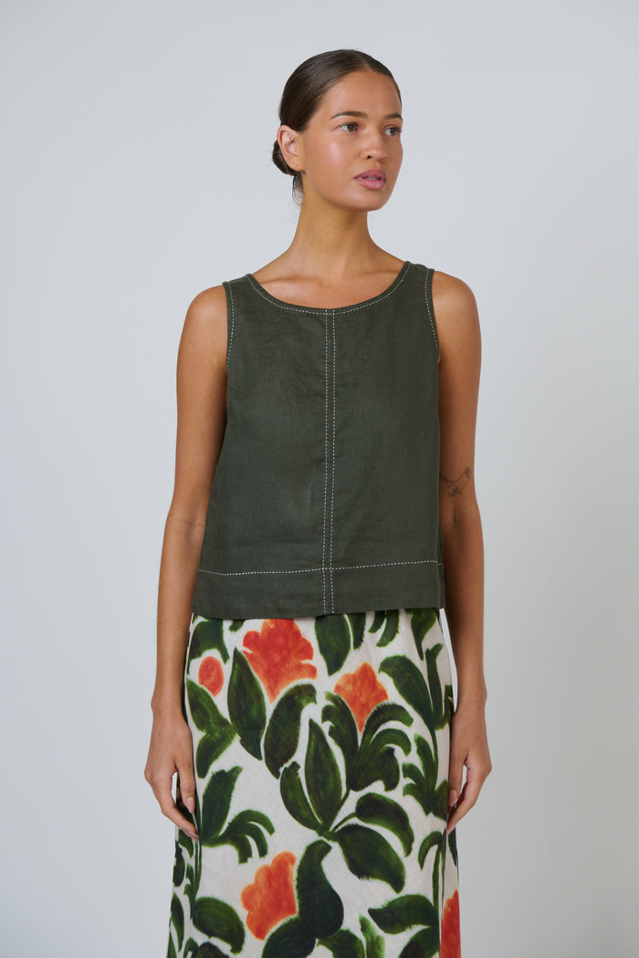 Naturals by O&J Linen Top in Topiary GA716