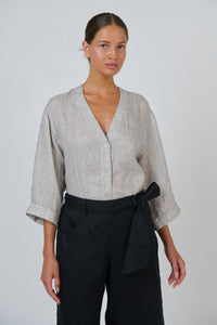 Naturals by O & J Linen Top in Chai GA717